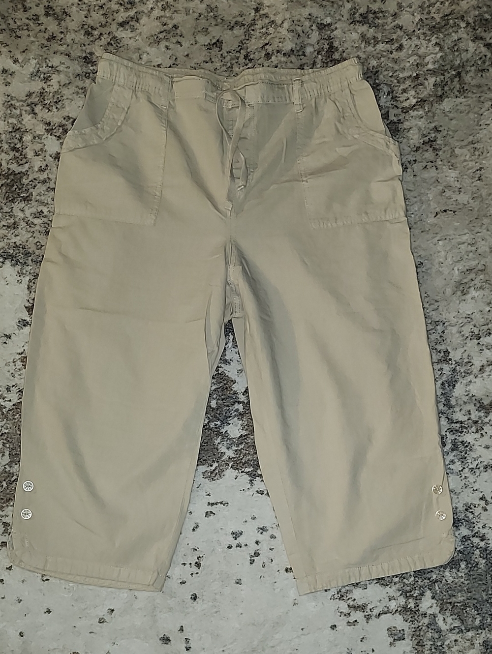 Women's Casual Gloria Vanderbilt Drawstring Crop Pants in Beige